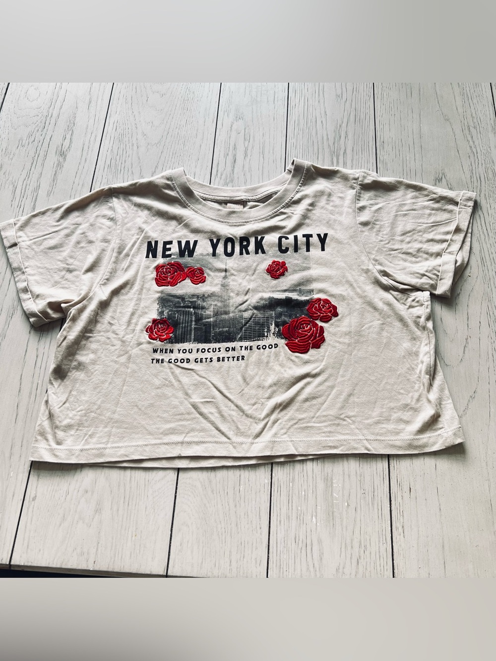 Messy Bun New York City Rose Graphic Crop Tee